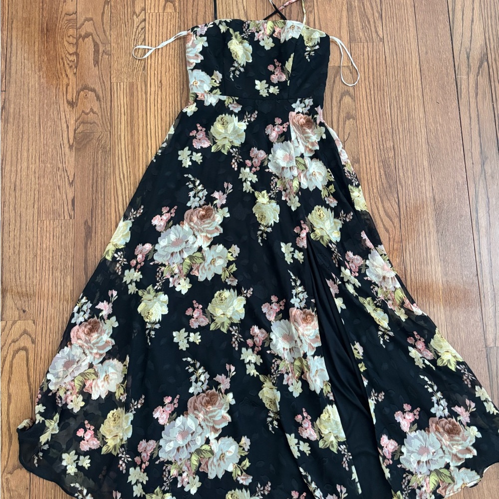Lulu's Black Floral Maxi Dress - Picture 2 of 3